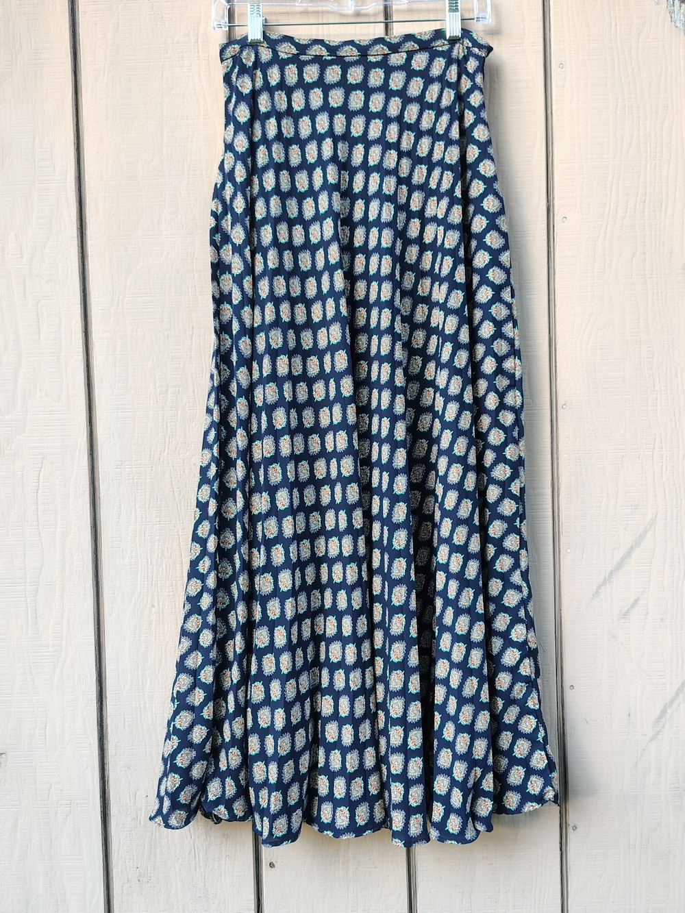 Banana Republic Romantic Maxi Skirt Navy Floral Side Zip Chiffon Feminine - Picture 2 of 7